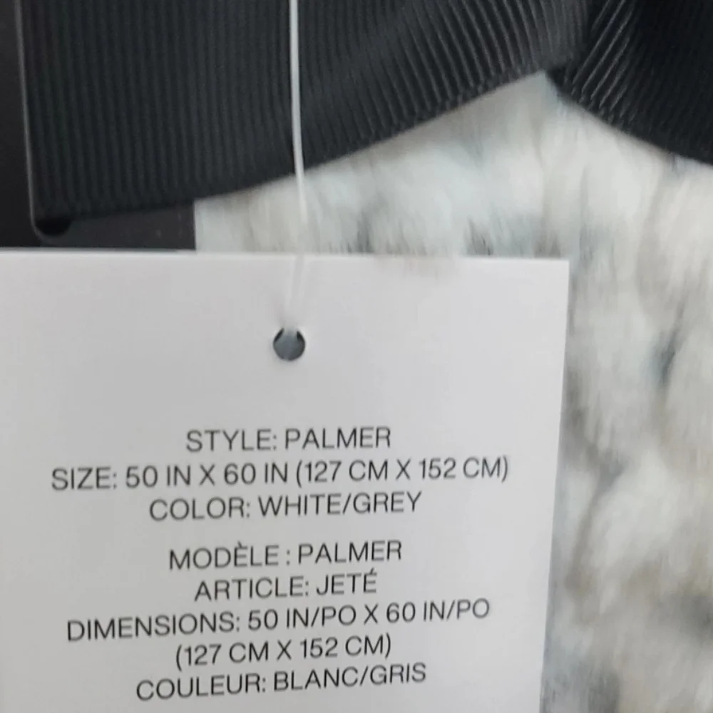 DKNY Luxe White Gray Faux Fur Snow Leopard Throw Blanket Ultra Soft NEW 50
